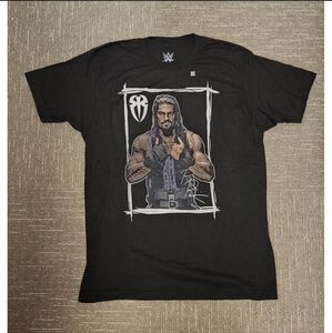 WWE Roman Reigns T-Shirt Size Large